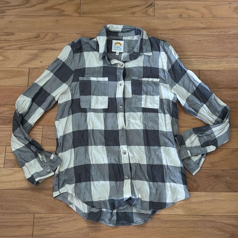 C & C California | Long Sleeve White-Gray Flannel Plaid Shirt | Women’s Size M